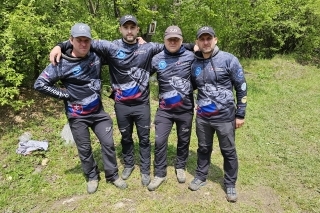 Porada s trénerom repre V. Těšickým pred začiatkom pretekov.